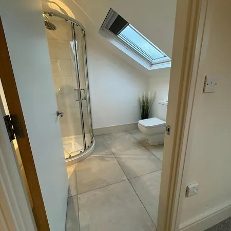 Osbourne House Pink 2 Bed, 2 And Half Bath Apartment Birmingham