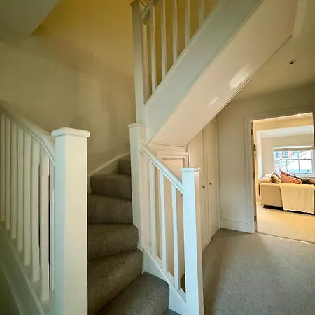 Osbourne House Pink 2 Bed, 2 And Half Bath Apartment Birmingham