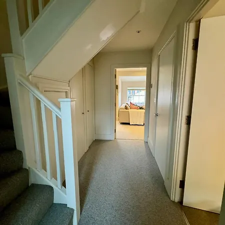 Osbourne House Pink 2 Bed, 2 And Half Bath Birmingham
