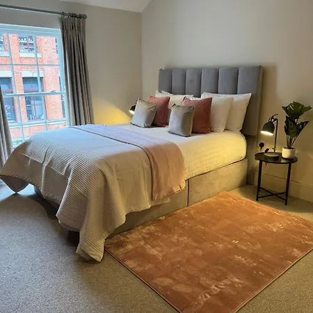 Apartment Osbourne House Pink 2 Bed, 2 And Half Bath